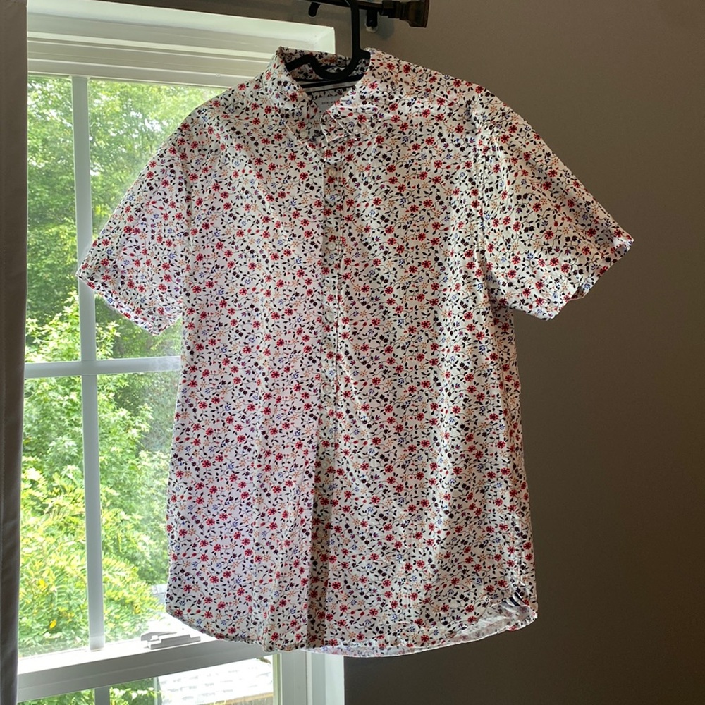 Men’s Denim & Flower Button Up